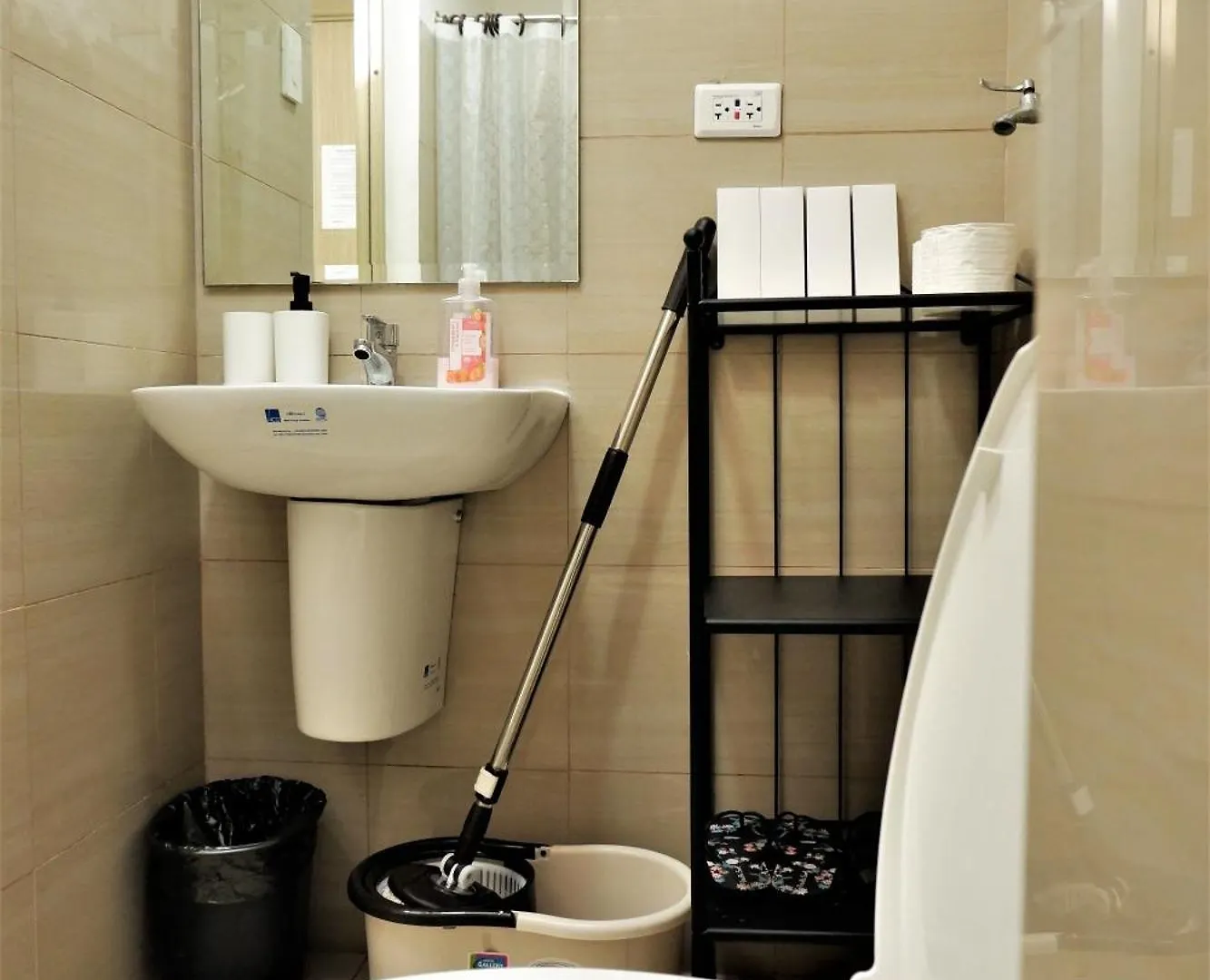 Apartment Pasay Moa 1257 Twin Bed Staycation Near Naia Airport